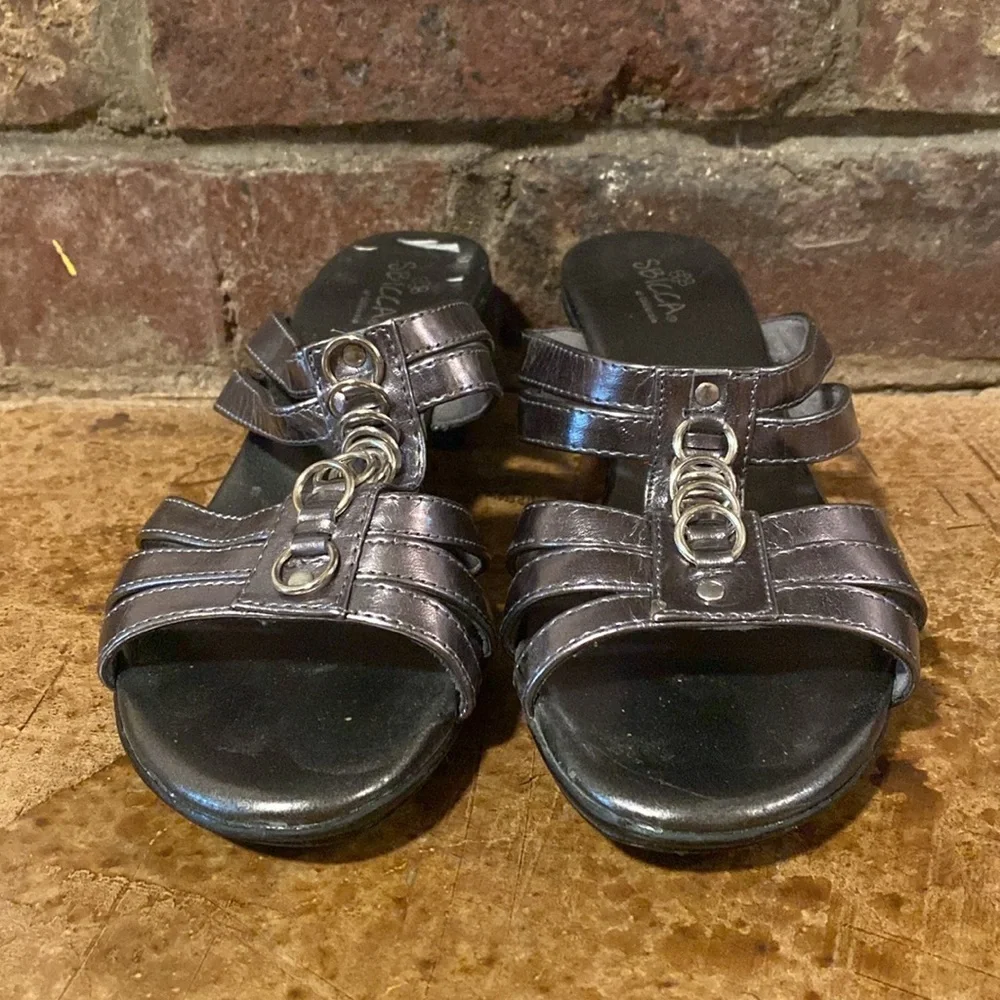 Sbicca pewter‎ platinum Gretchen strappy heeled slide  sandal